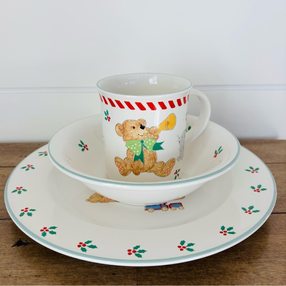 Mikasa Teddy's Christmas 3 piece Child's Dinnerware Set Vintage